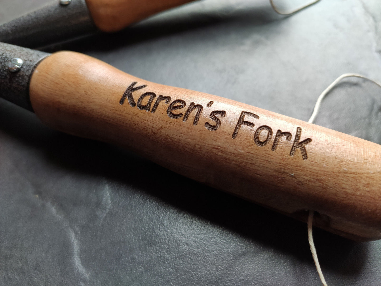 Personalised Engraved Home Gardening Tools Set Gift Retirement Fork Shovel Spade Custom Present Thank you Wooden Steel