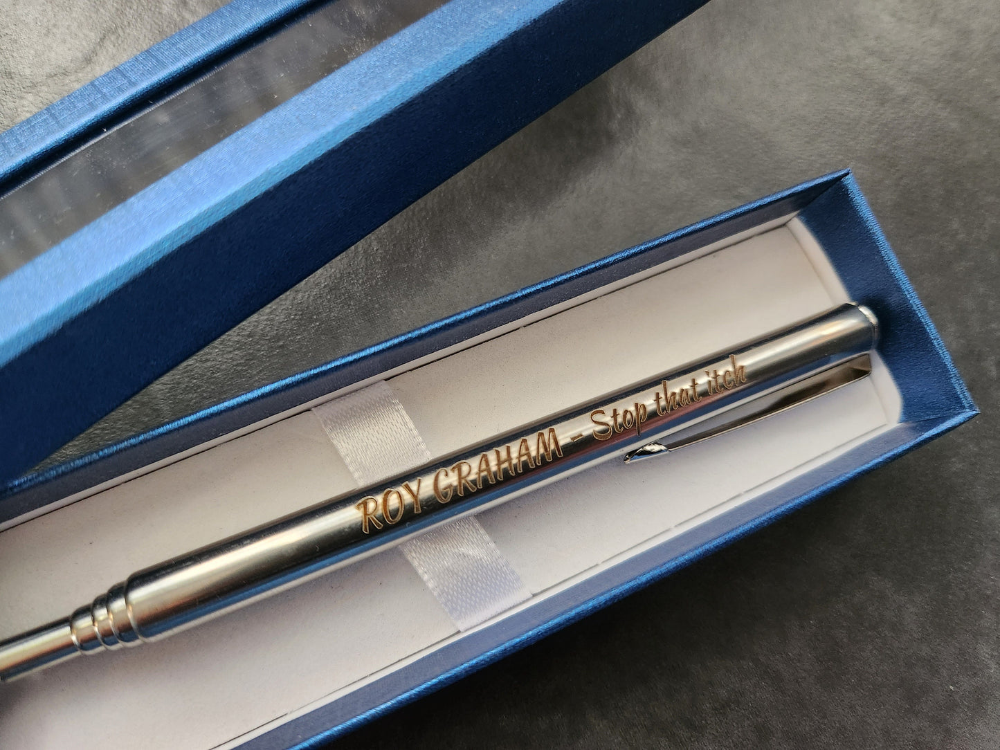 Personalised Telescopic Back Scratcher – Custom Engraved Stainless Steel Gift for Dad, Grandad, Husband, Birthday, Christmas