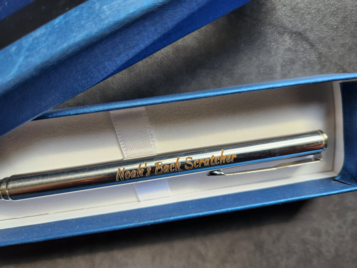 Personalised Telescopic Back Scratcher – Custom Engraved Stainless Steel Gift for Dad, Grandad, Husband, Birthday, Christmas